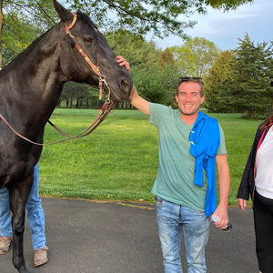 Meet your Posher, Roy